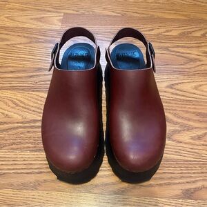 Bryr Studio Tegan Clog in Oxblood